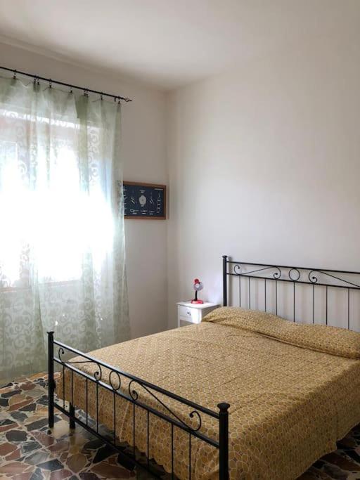 Casa Indipendente Zona Centrale La Maddalena  Esterno foto
